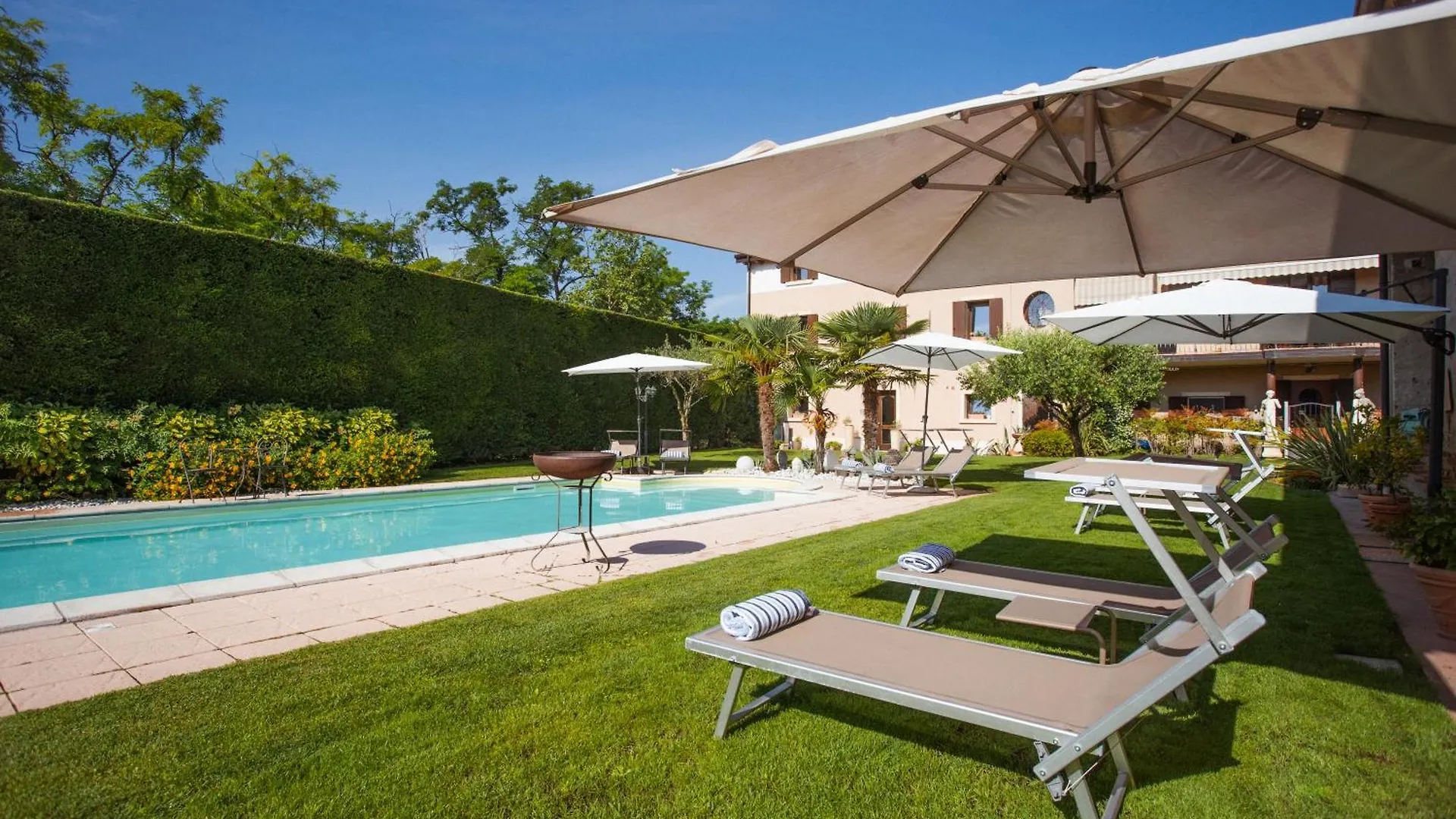 Residence Ca Di Capri 부솔렌고 3*,