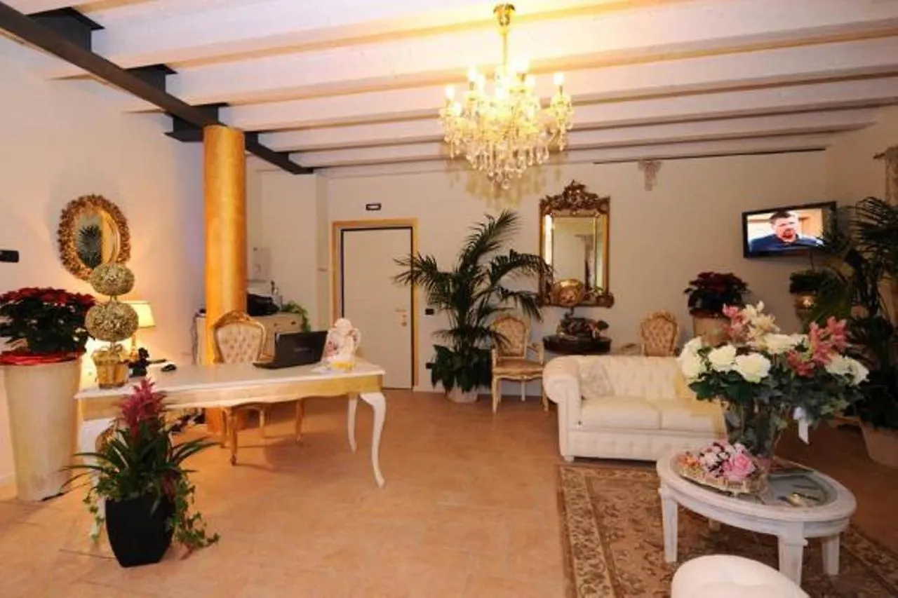 Residence Ca Di Capri Bussolengo 3*,  Italy